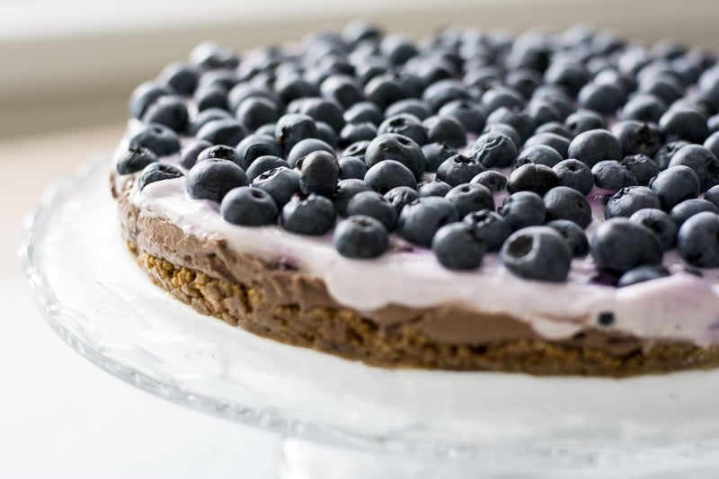 Galaxy-inspired Cake